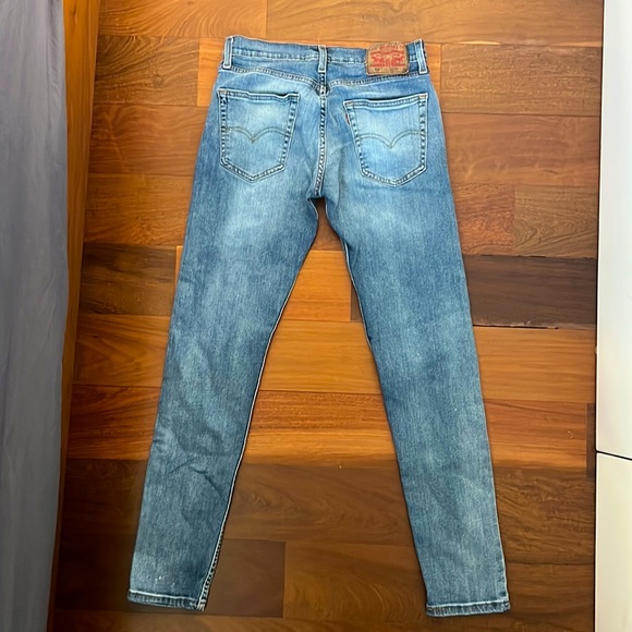 Levi’s - Picture 2 of 2